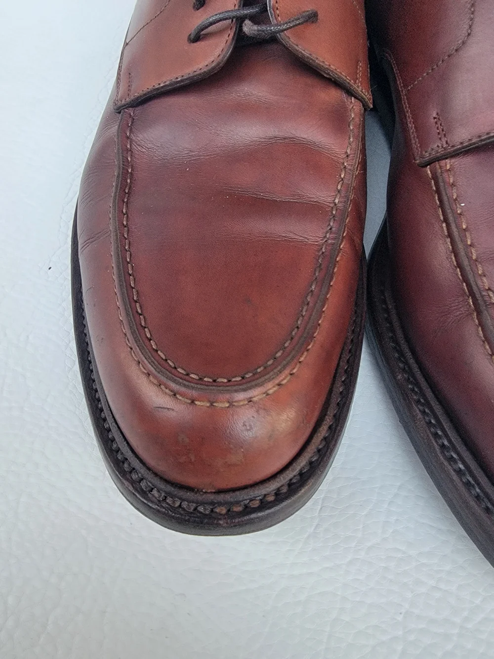 Santoni Shoes Mens Size US 10.5  Italian dress brown The shoes show signs of nor